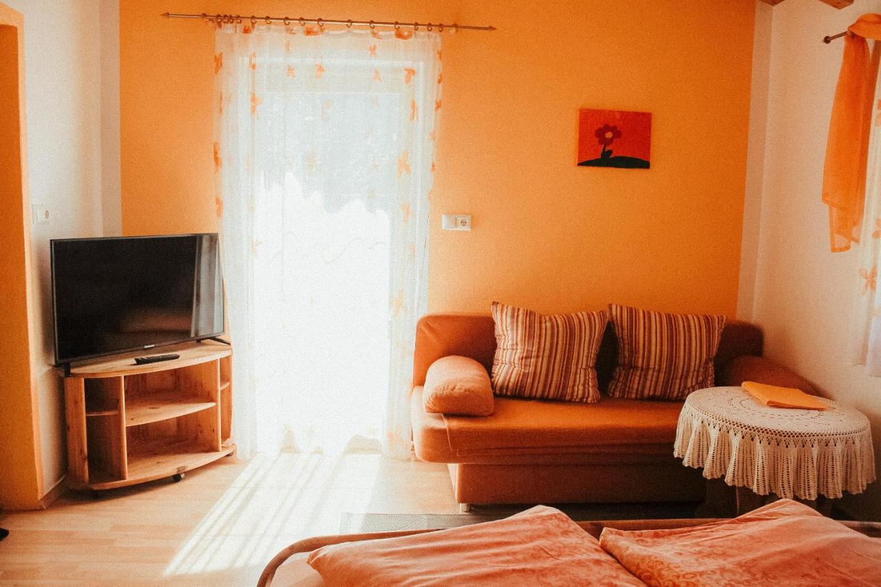 ホテル Haus Rupitsch Winklern  エクステリア 写真