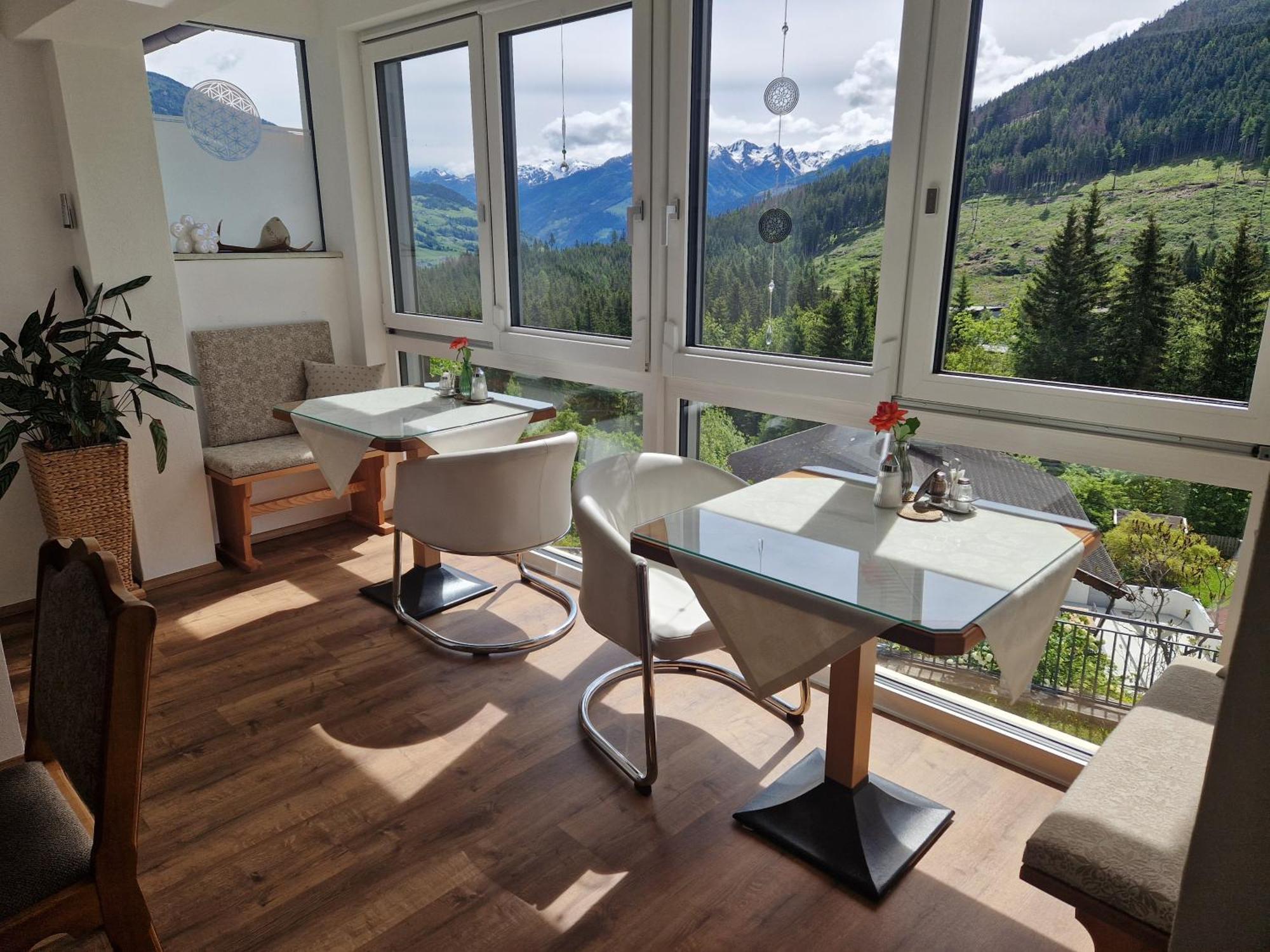 ホテル Haus Rupitsch Winklern  エクステリア 写真