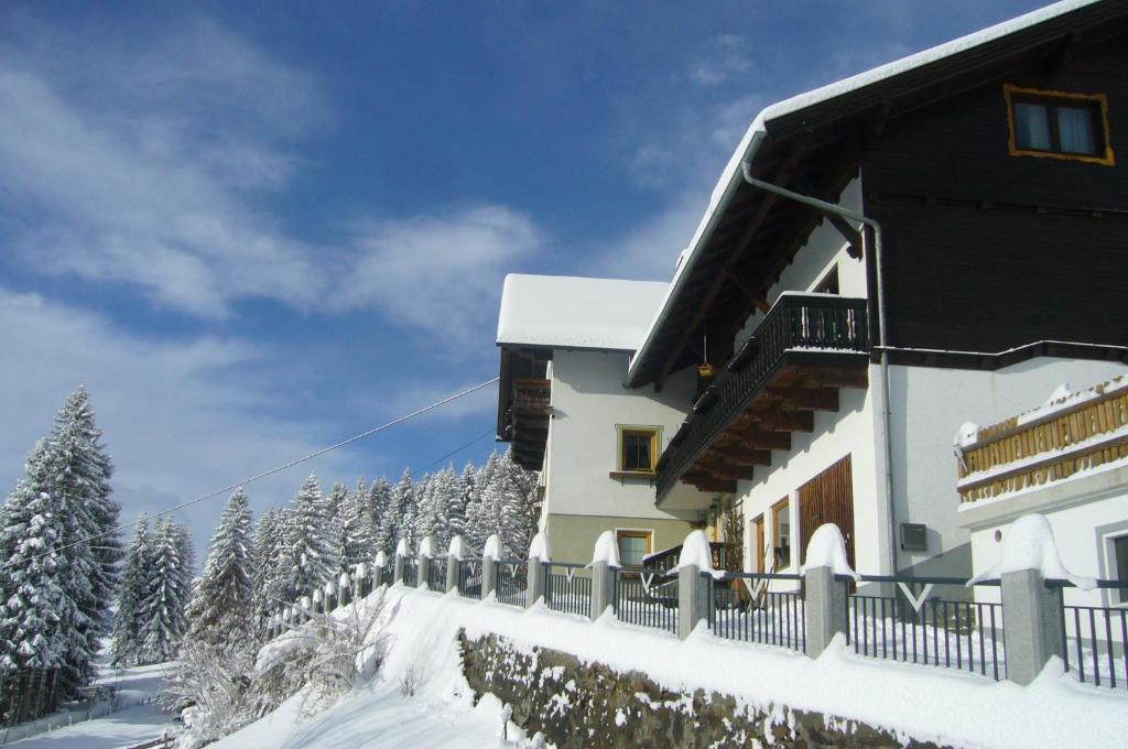 ホテル Haus Rupitsch Winklern  エクステリア 写真