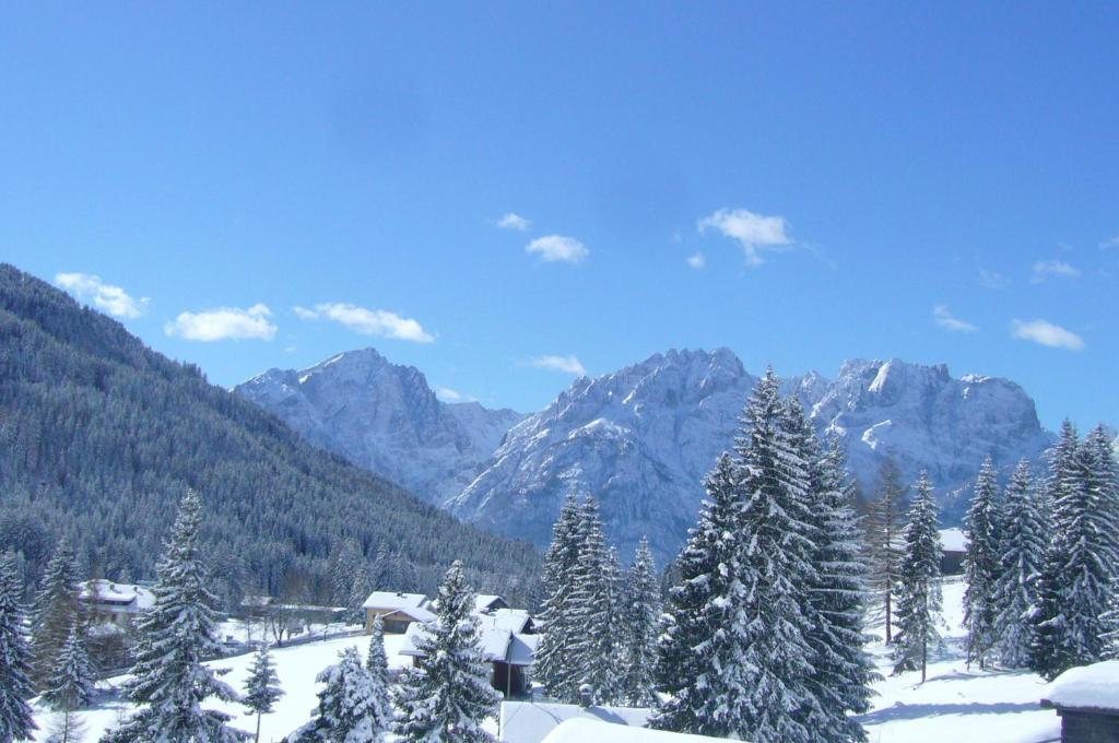 ホテル Haus Rupitsch Winklern  エクステリア 写真
